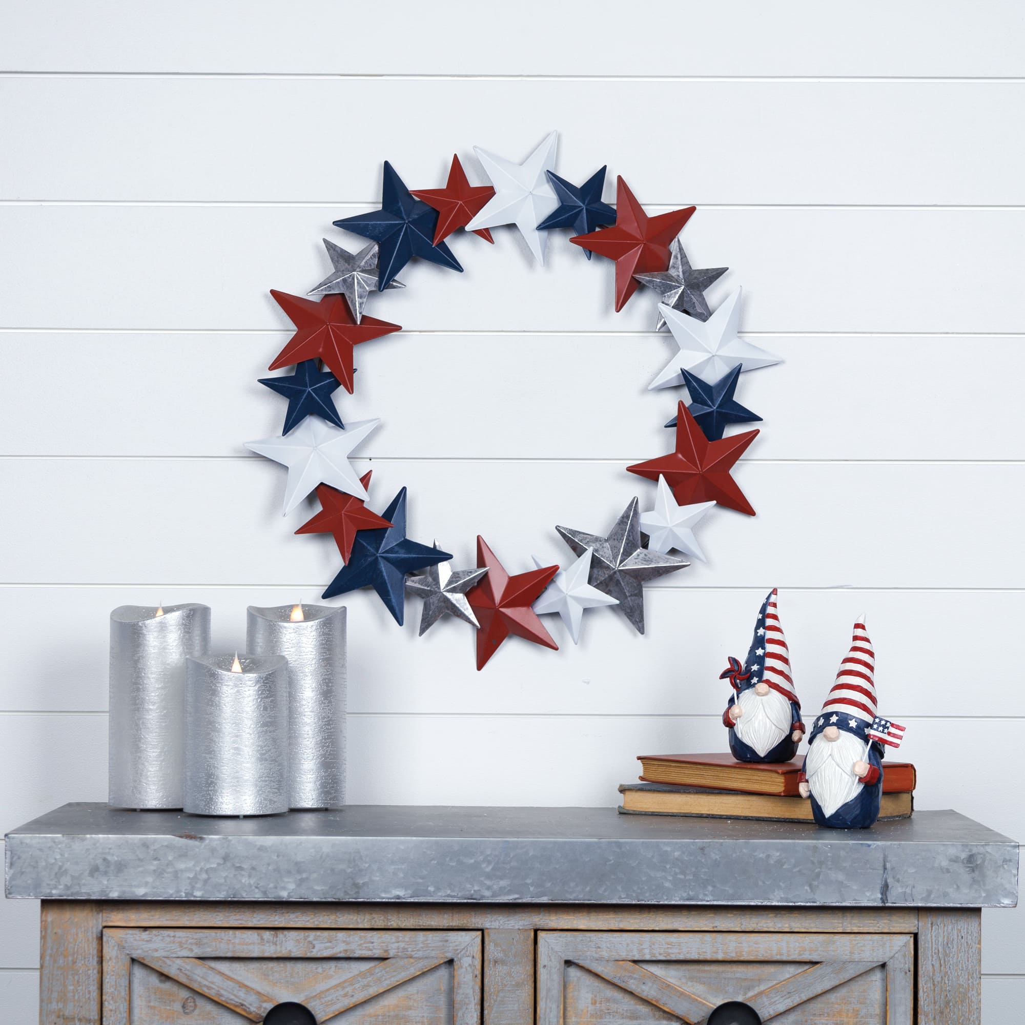 18" Americana Metal Star Wreath